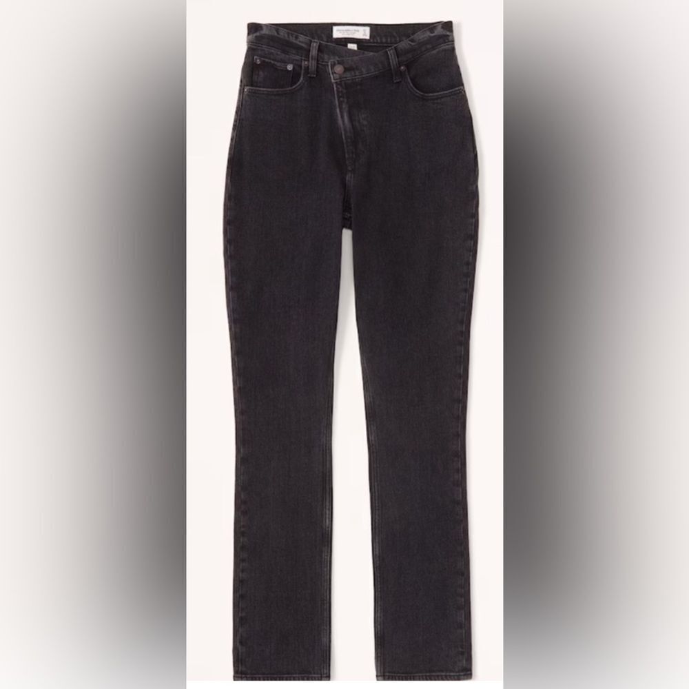 Abercrombie & Fitch Curve Love Ultra High Rise 90s Slim Straight Jean Black 4